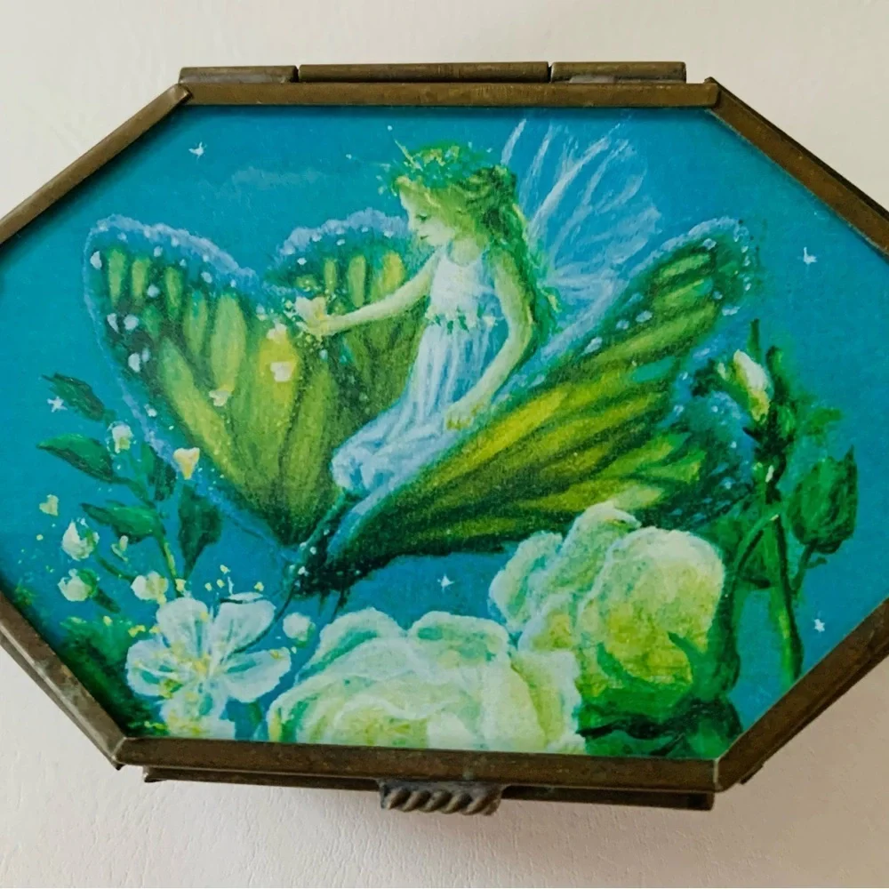 Metal jewelry box